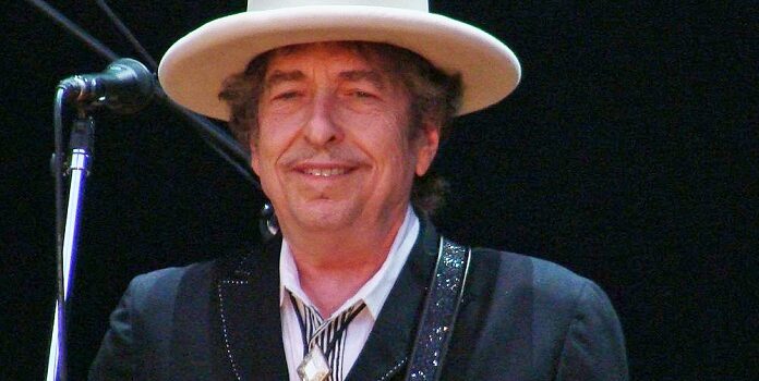 Bob Dylan fará show especialíssimo por streaming em Julho